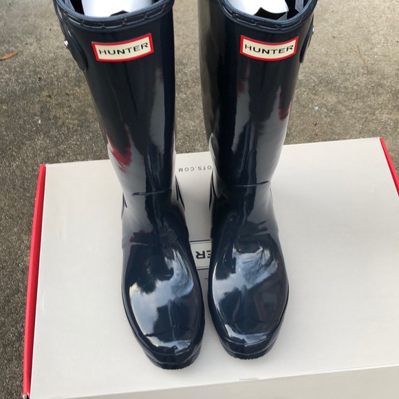 Hunter Shoes - Women's Tall Gloss Buckle Strap Rain Boots